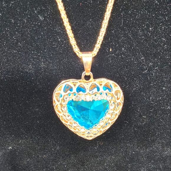 Betsey Johnson Jewelry - Betsey Johnson New Blue Aqua Crystals Heart Necklace Rose Gold Chain 28" NWT